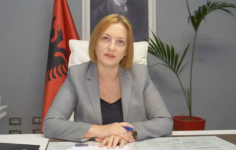 Gjobat nga shkelja e afateve te qendrimit- Denaj: Hapen aplikimet per rimbursimet